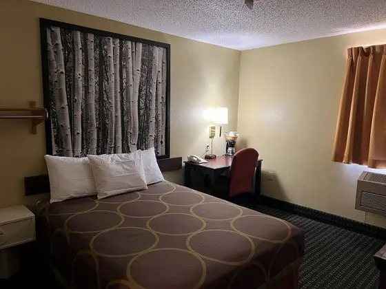 Standard Oda, 1 Büyük (Queen) Boy Yatak, Engellilere Uygun