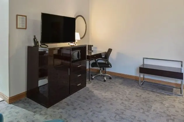Oda, 2 Büyük (Queen) Boy Yatak, Sigara İçilmez (Upgraded)