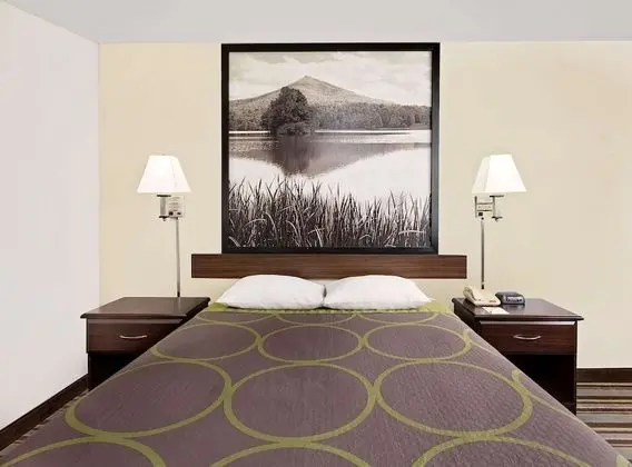 Oda, 1 Büyük (Queen) Boy Yatak, Engellilere Uygun, Sigara İçilmez (Mobility)