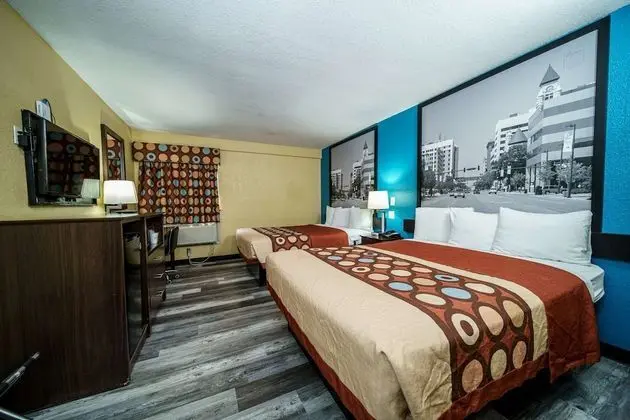 Oda, 2 Büyük (Queen) Boy Yatak, Sigara İçilmez (Pet-Friendly)