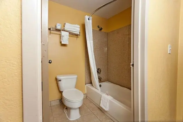Oda, 2 Büyük (Queen) Boy Yatak, Sigara İçilmez (Pet-Friendly)
