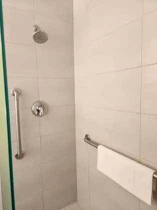 Oda, 2 Büyük (Queen) Boy Yatak, Sigara İçilmez (Pet-friendly)