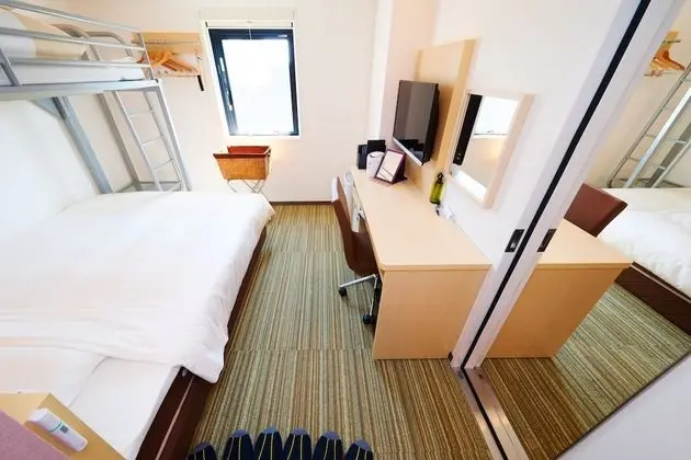 Oda, Sigara İçilmez, Bağlantılı Odalar (2 Double & 2 Upper Bunk Bed)