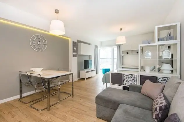 Apart Daire, Sigara İçilmez (Love Dluxe)