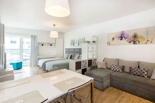 Apart Daire, Sigara İçilmez (Love Dluxe)