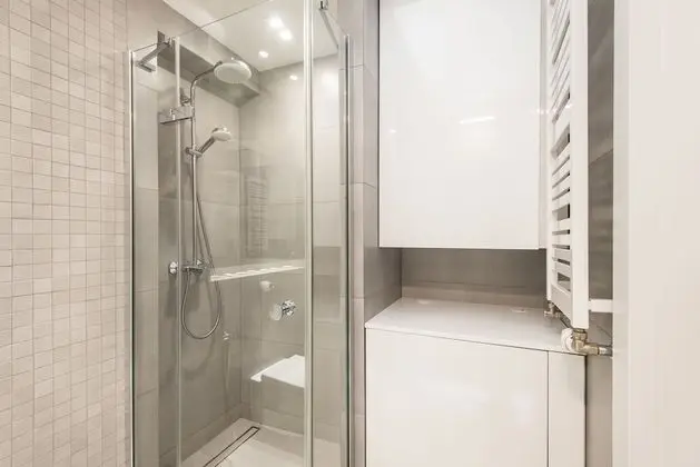 Apart Daire, Sigara İçilmez (Love Dluxe)