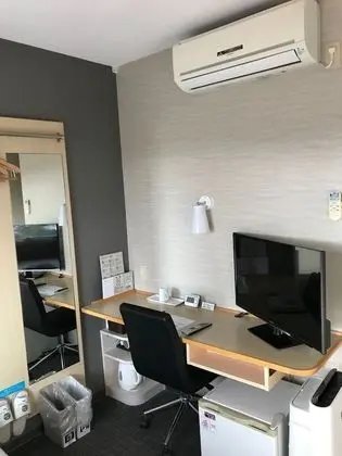 Tek Kişilik Oda, Sigara İçilebilir