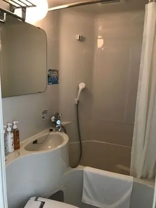 Tek Kişilik Oda, Sigara İçilebilir
