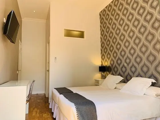 İki Ayrı Yataklı Oda, Özel Banyo