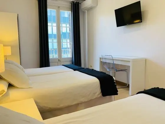 Üç Kişilik Oda, Ortak Banyo