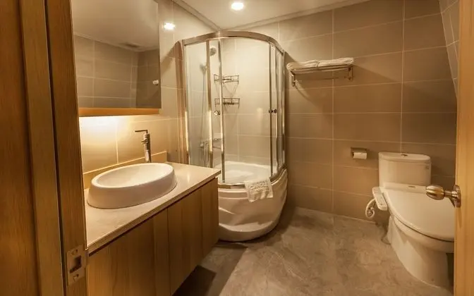 Presidential Oda (Suite)