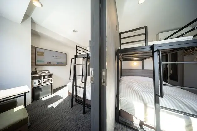 Oda, Sigara İçilmez (Super Room Connecting)