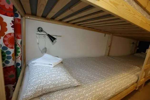 Ortak Ranzalı Oda, Karma Ranzalı Oda