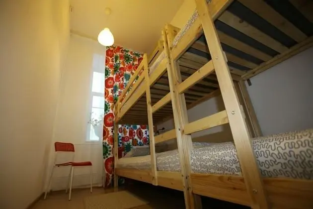 Ortak Ranzalı Oda, Karma Ranzalı Oda