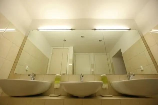 Ortak Ranzalı Oda, Karma Ranzalı Oda