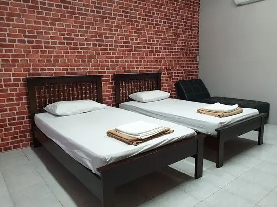 Basic Oda, 2 Tek Kişilik Yatak, Sigara İçilmez, Zemin Kat