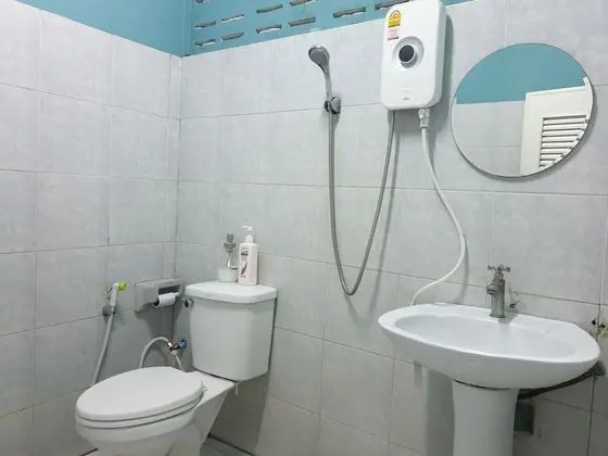 Basic Oda, 2 Tek Kişilik Yatak, Sigara İçilmez, Zemin Kat