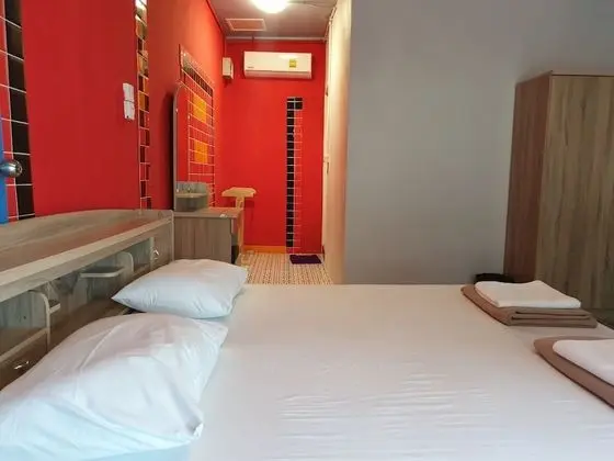 Honeymoon Oda, Sigara İçilmez