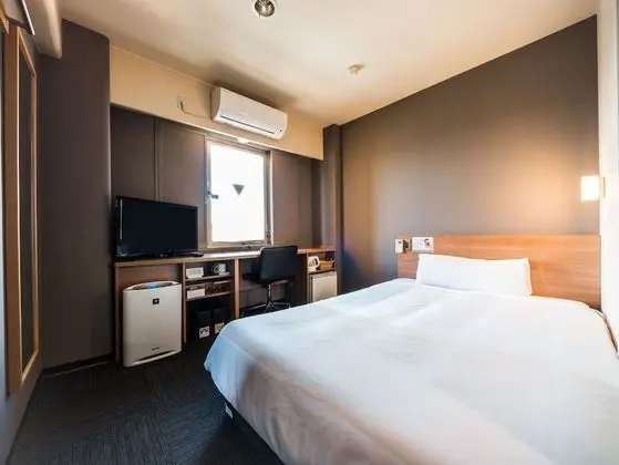 Tek Büyük Yataklı Oda, Sigara İçilebilir