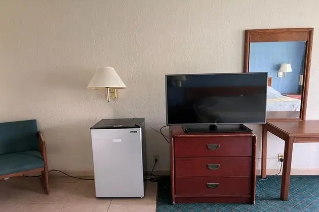 Oda, 1 En Büyük (King) Boy Yatak, Sıcak Su Küveti