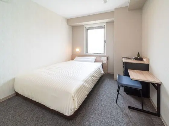 Tek Kişilik Oda, Sigara İçilebilir