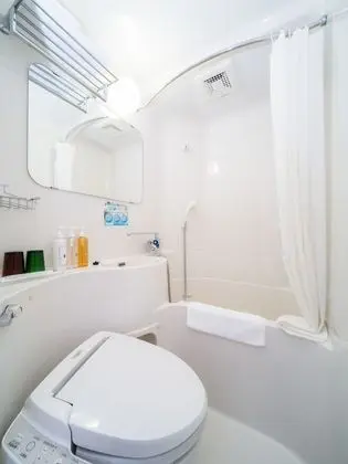 Tek Kişilik Oda, 1 Çift Kişilik Yatak, Sigara İçilebilir