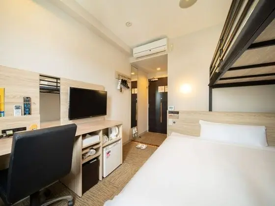 Üç Kişilik Oda (1 Double Bed + 1 Loft Bed)