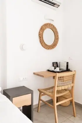 Üç Kişilik Oda