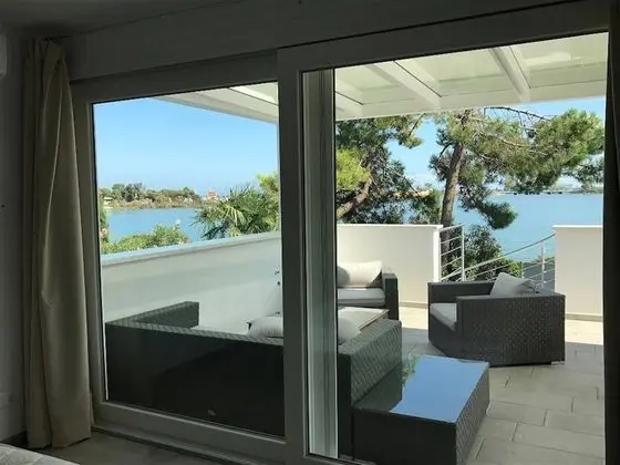 Villa, 6 Yatak Odası, Veranda