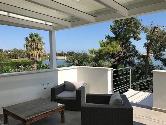Villa, 6 Yatak Odası, Veranda
