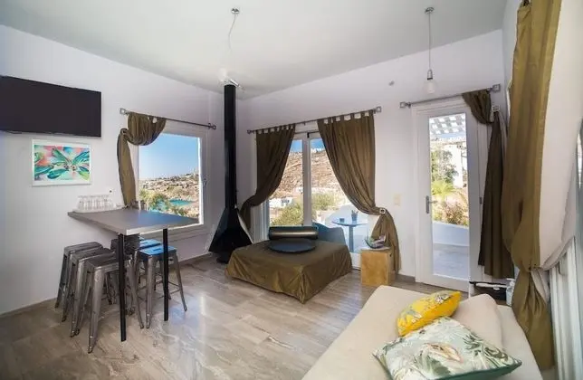 Luxury Villa, Plaj Kenarı (Super Rock Retreat)