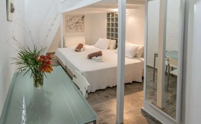 Luxury Villa, Plaj Kenarı (Super Rock Retreat)
