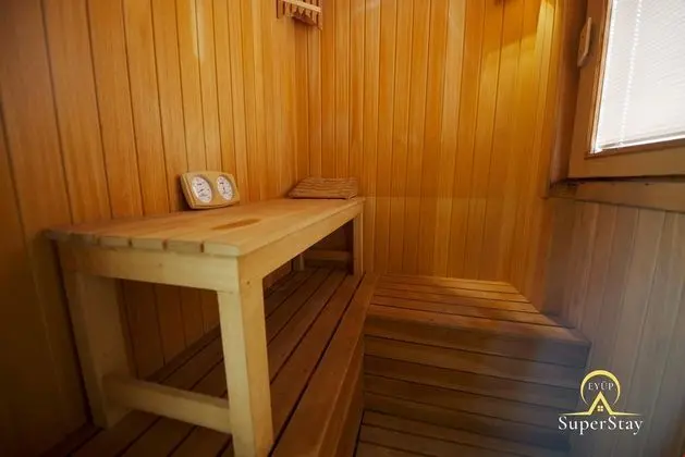 Deluxe Private Pool Rooms 