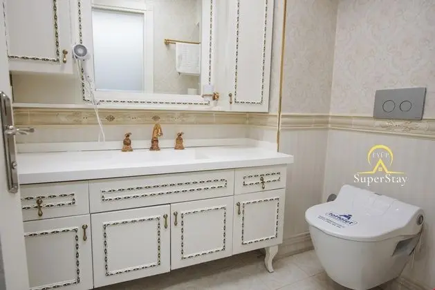 Deluxe Private Pool Rooms 