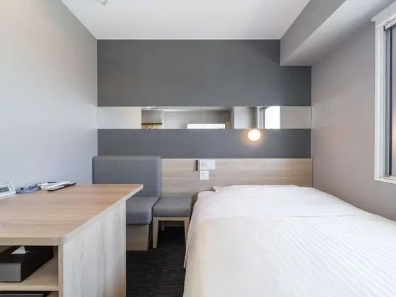 Oda, Sigara İçilmez (Extra Room)