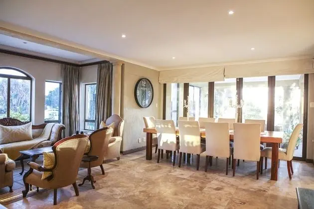 Twin / King Luxury Sea Facing