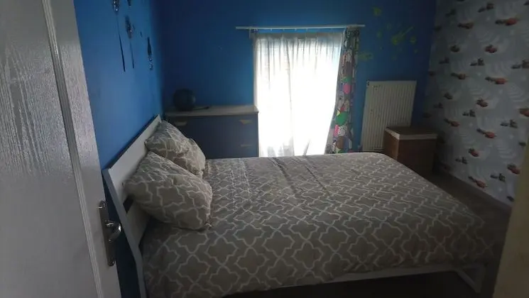 Ev, 5 Yatak Odası, Sıcak Su Havuzu