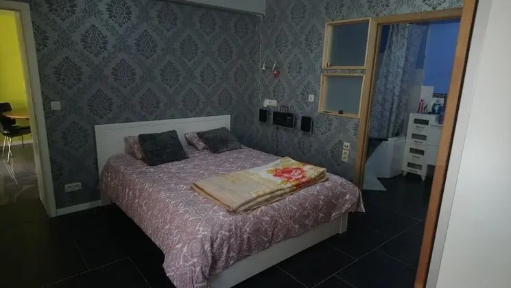 Ev, 5 Yatak Odası, Sıcak Su Havuzu