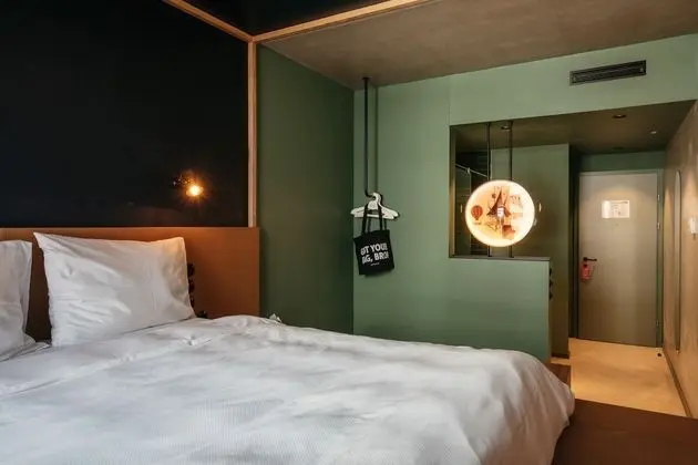 Comfort Tek Büyük Yataklı Oda