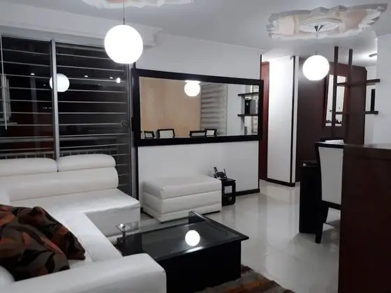 Daire, 2 Yatak Odası, Balkon