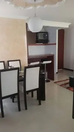 Daire, 2 Yatak Odası, Balkon