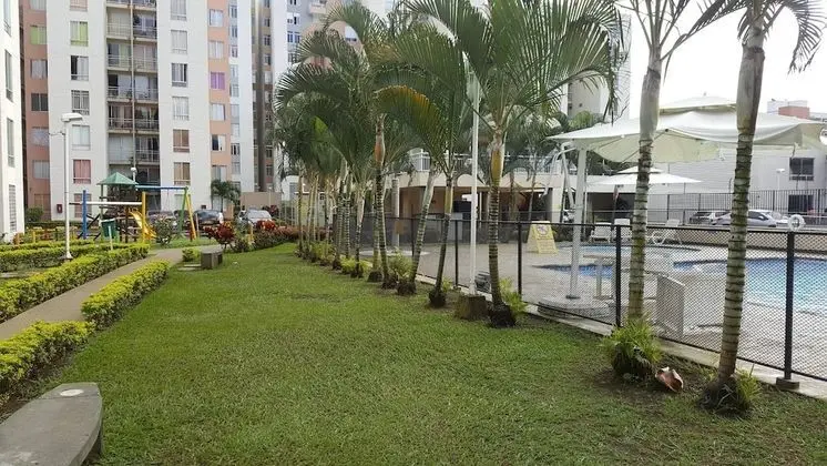 Daire, 2 Yatak Odası, Balkon