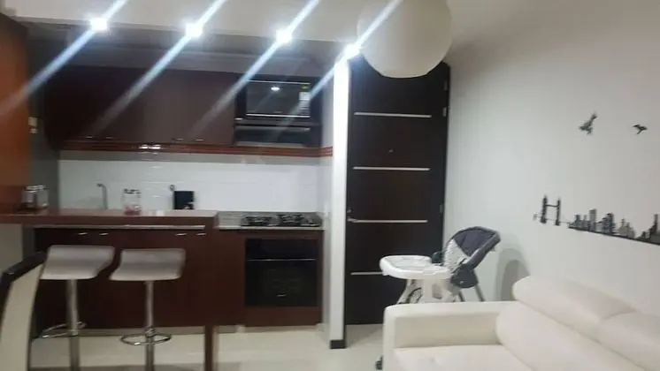 Daire, 2 Yatak Odası, Balkon