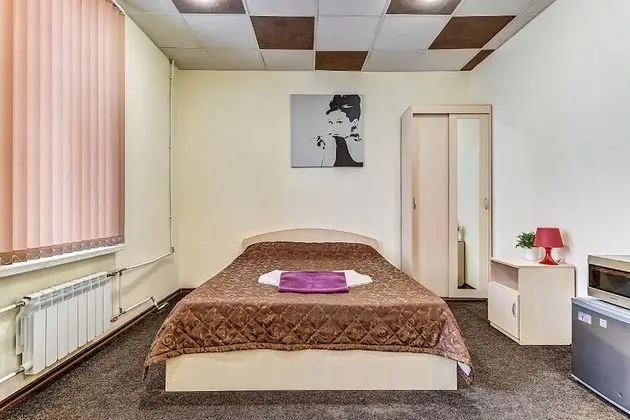 Comfort Tek Büyük Yataklı Oda
