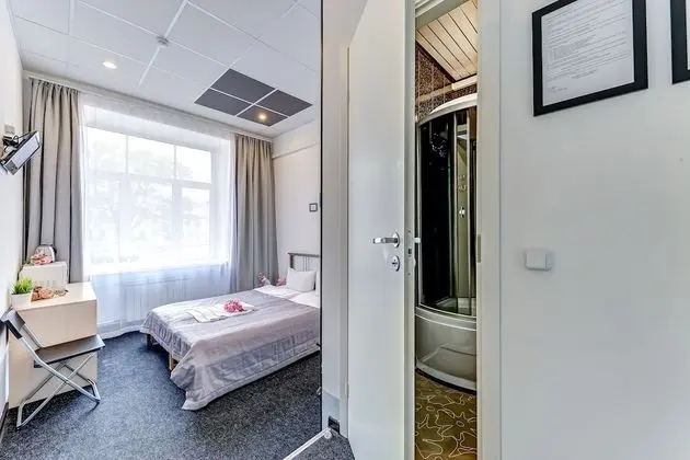 Comfort Tek Büyük Yataklı Oda