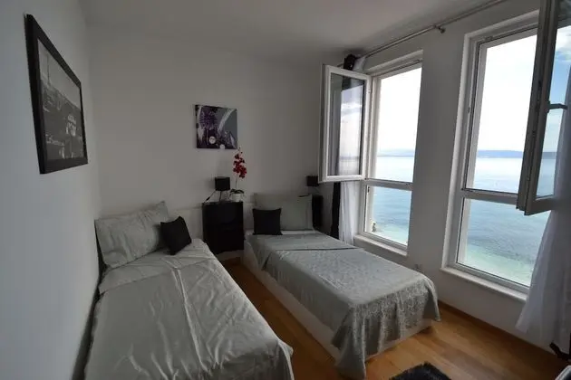 Luxury Apart Daire, 2 Yatak Odası, Plaj Manzaralı, Denize Sıfır