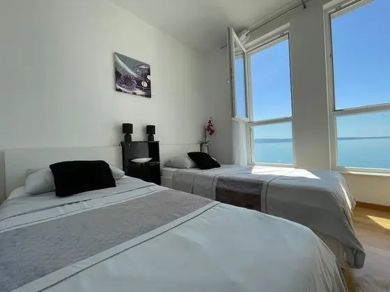 Luxury Apart Daire, 2 Yatak Odası, Plaj Manzaralı, Denize Sıfır