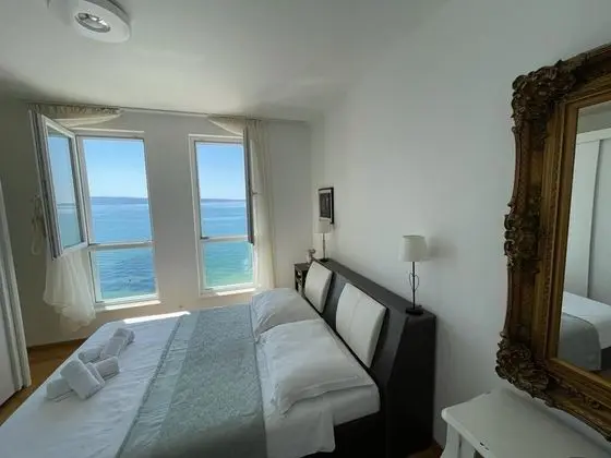 Luxury Apart Daire, 2 Yatak Odası, Plaj Manzaralı, Denize Sıfır