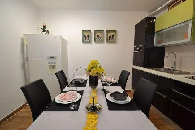 Luxury Apart Daire, 2 Yatak Odası, Plaj Manzaralı, Denize Sıfır