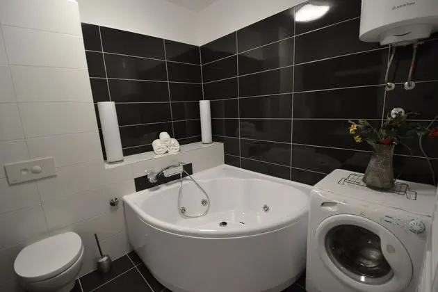 Luxury Apart Daire, 2 Yatak Odası, Plaj Manzaralı, Denize Sıfır